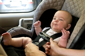 Alquiler de Coche en Casablanca con silla de bebe