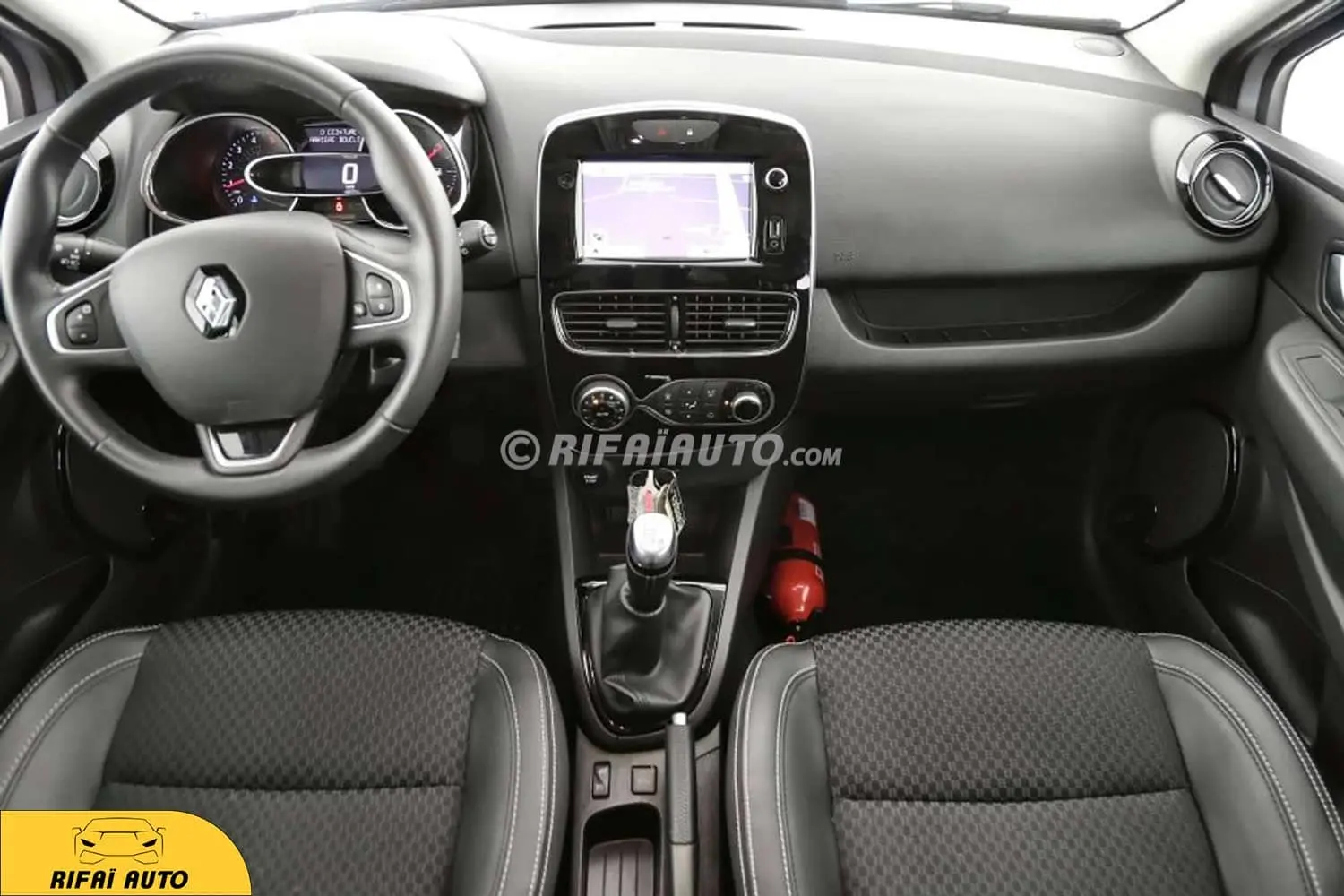 alquiler-renault-clio-casablanca-interior-1